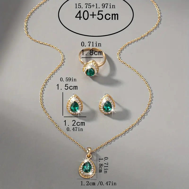 Noémie Glastra Gold Jewelry Set