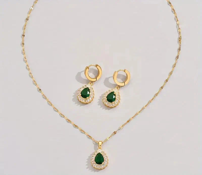 Gold Rheya Lysandelle Jewelry Set