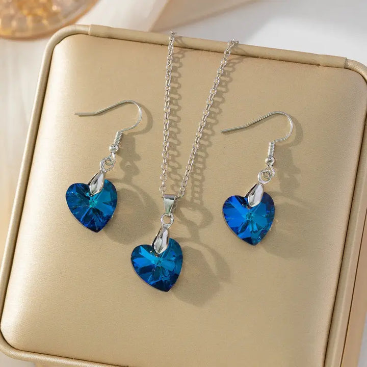 Lenora Caerwyn Jewelry Set