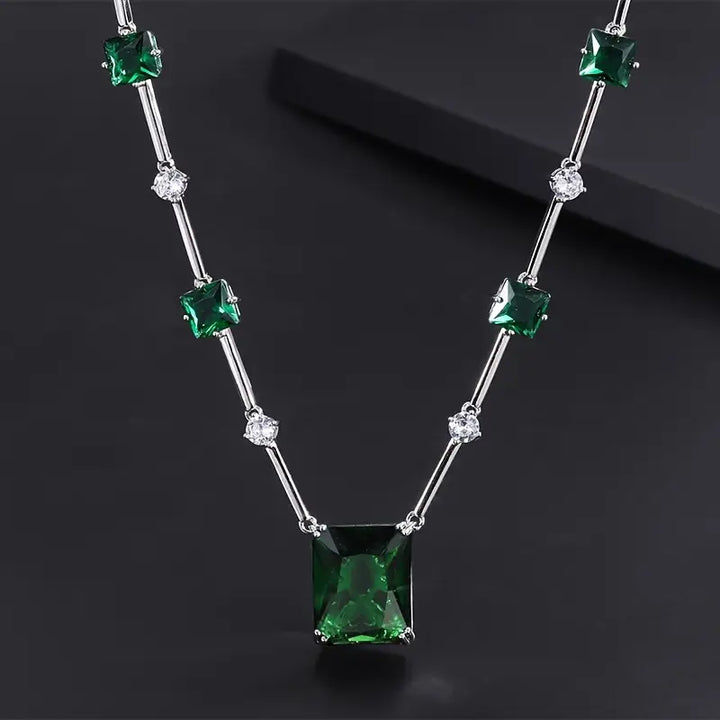 Daphira Verelune Jewelry Set