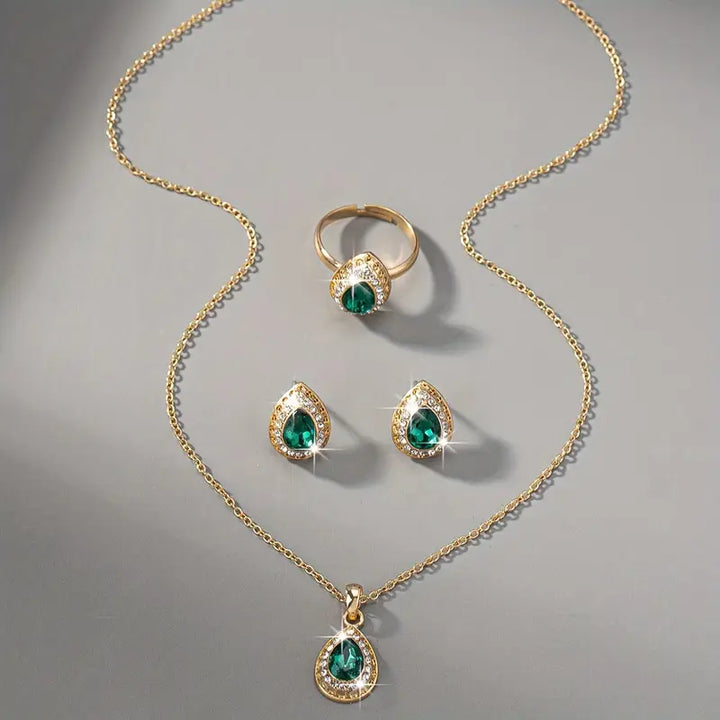 Noémie Glastra Gold Jewelry Set