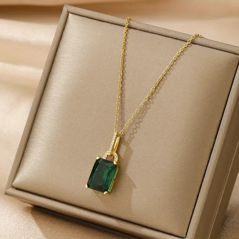 Gold Verena Locke Necklace