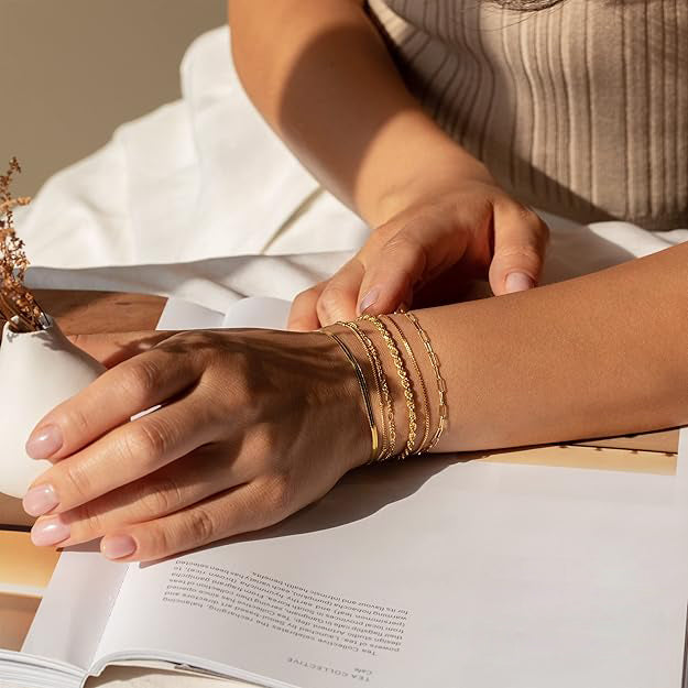 Gold Isabella Vernetta Bracelet Set