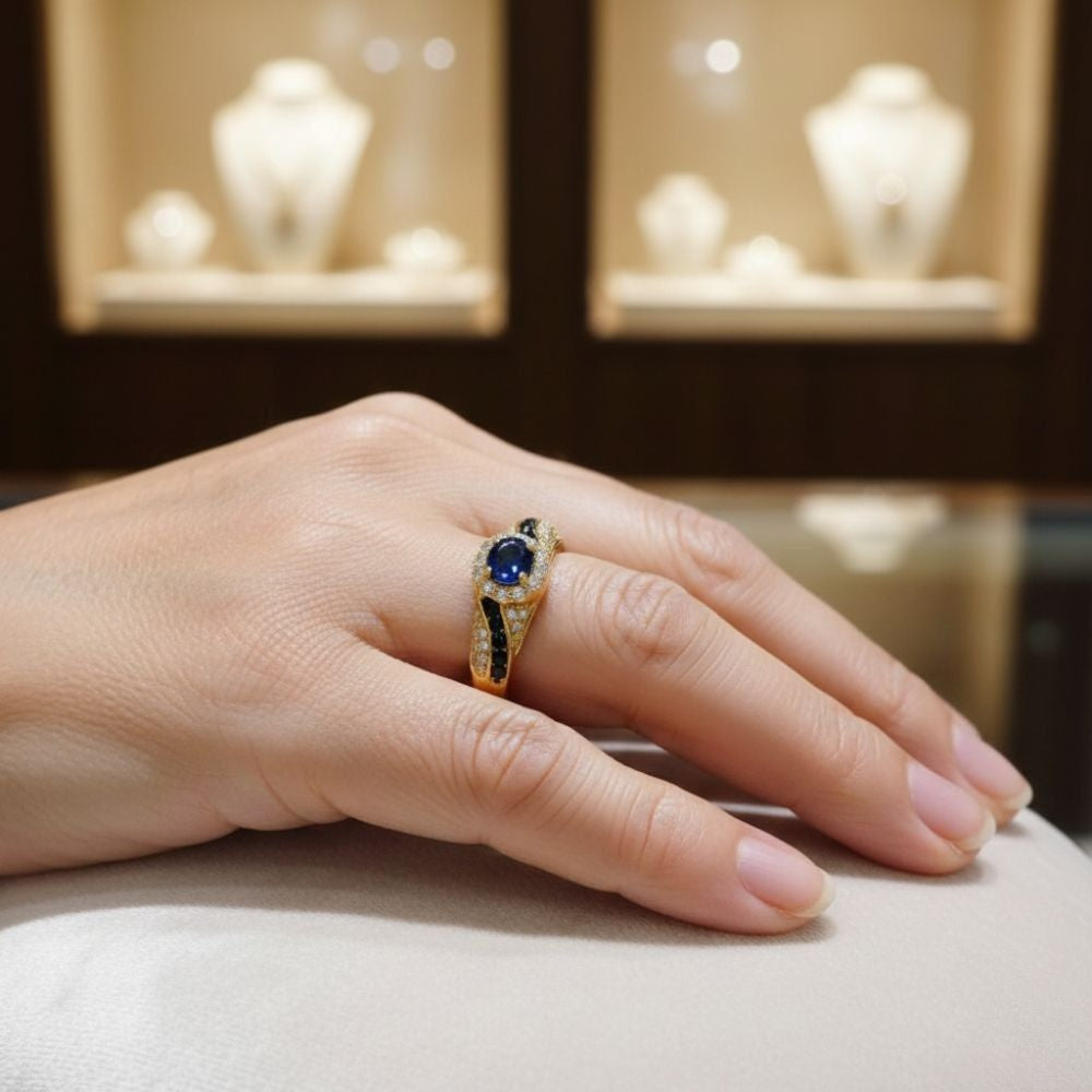 Kavella Noctazure Gold Ring