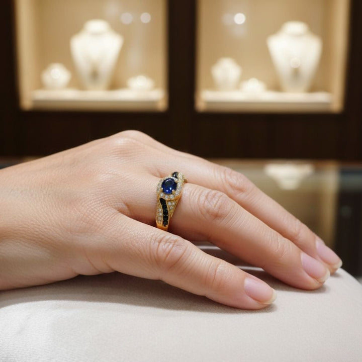 Kavella Noctazure Gold Ring