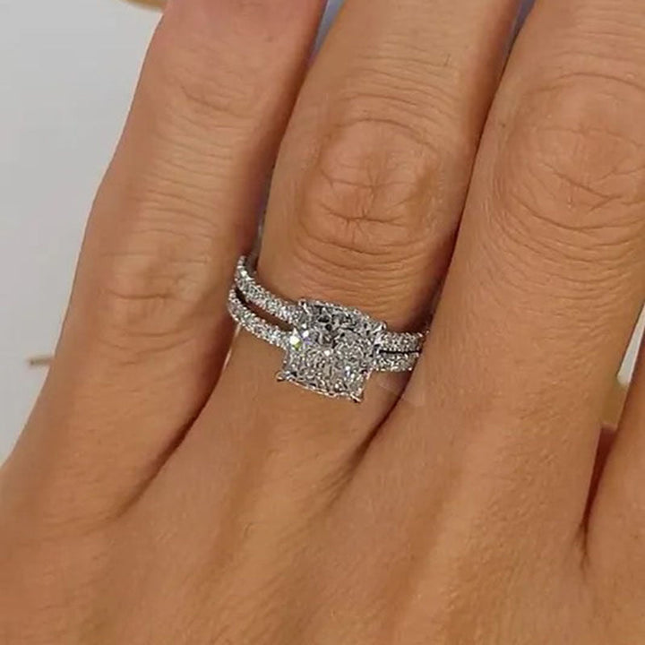 White Gold Bridal Cushion 2-Piece Ring Set
