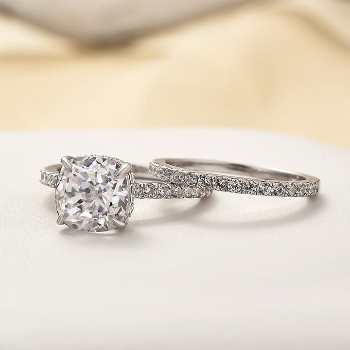 White Gold Bridal Cushion 2-Piece Ring Set