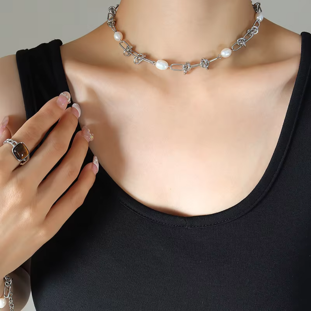 Freshwater Pearl Paperclip Necklace