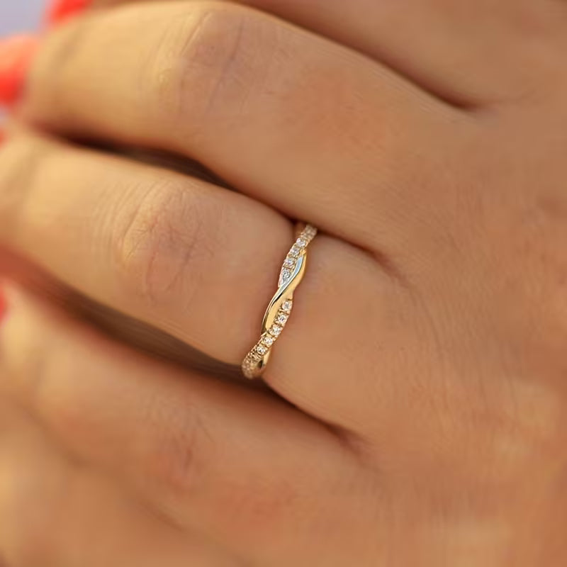 Gold Accent Ring with Dual Style Options