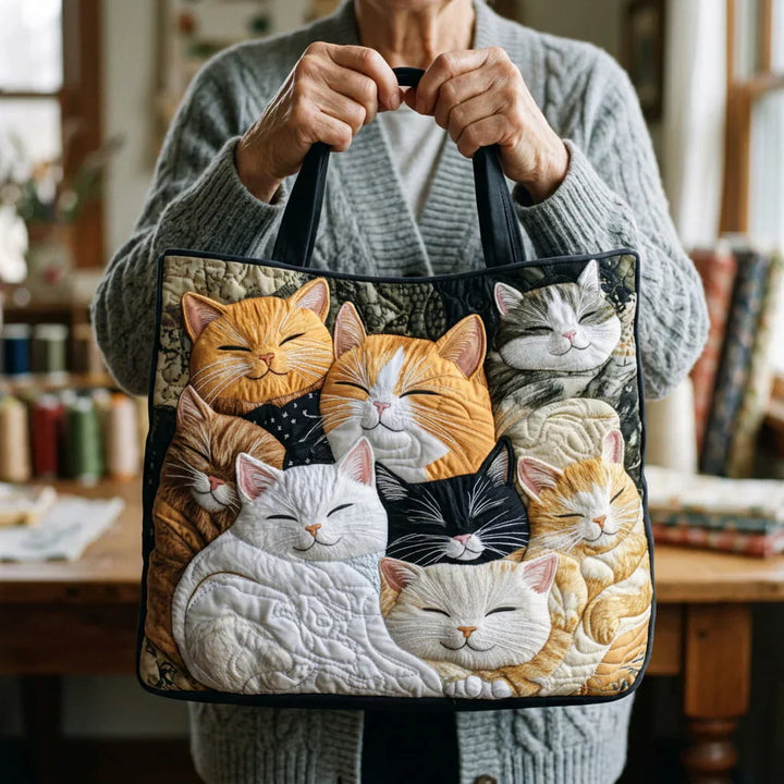 Quilted Artisan Tote - Dreamy Kittens